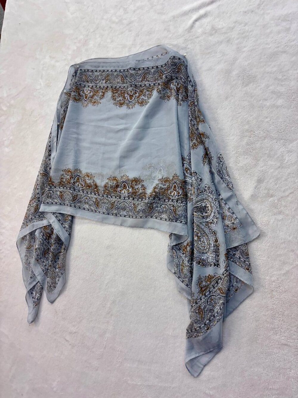 Women's Gray Scarf Shirt --- One Size Fits All --- Great Condition!!